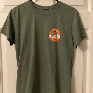 Love and pineapples green tee